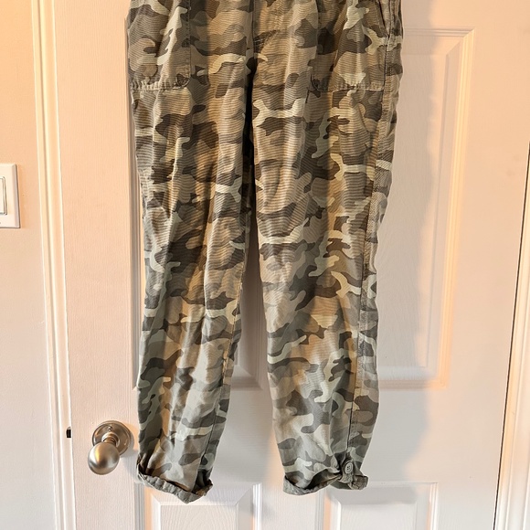 Maurices Camo Weekender Pant - Picture 2 of 5